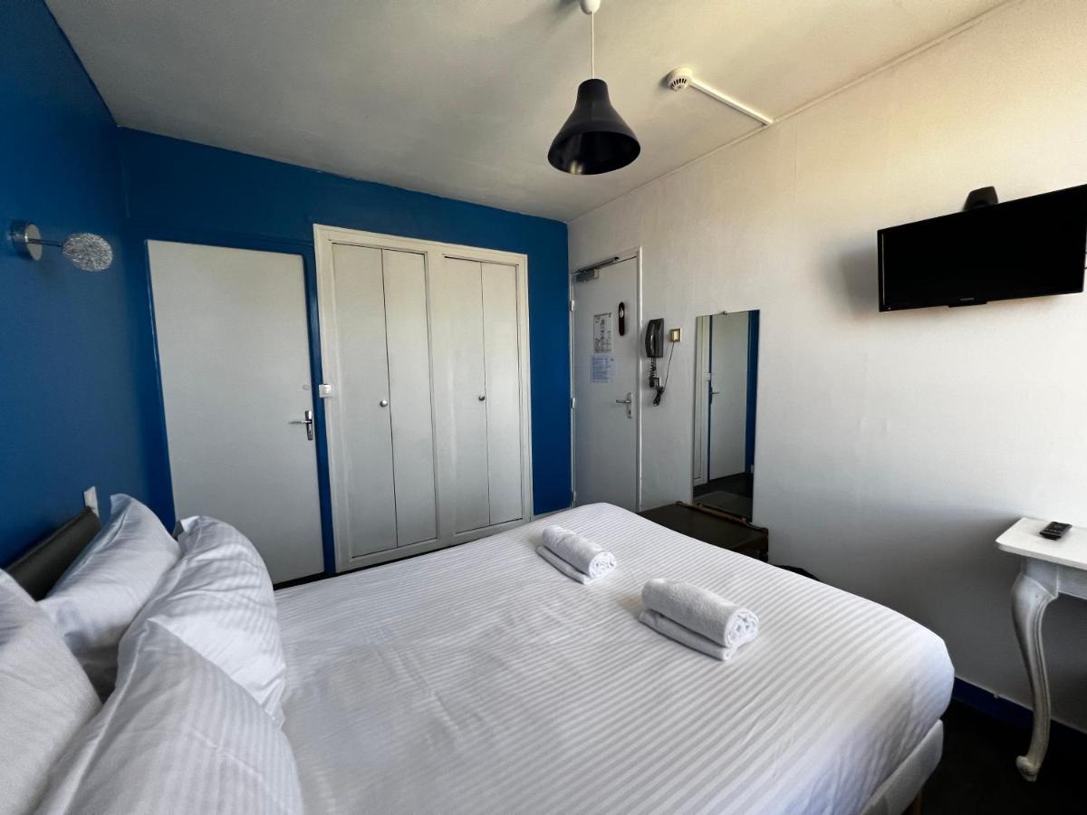 Hotel Les Montois Céaux Esterno foto