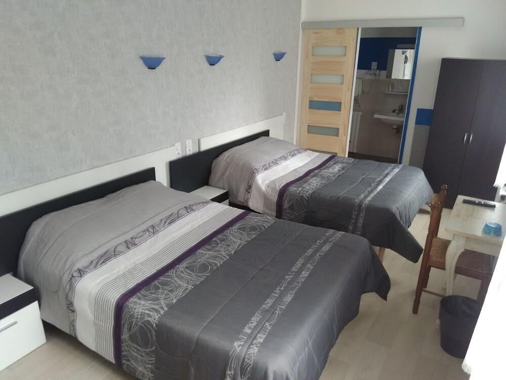 Hotel Les Montois Céaux Esterno foto