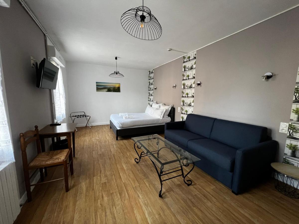 Hotel Les Montois Céaux Esterno foto