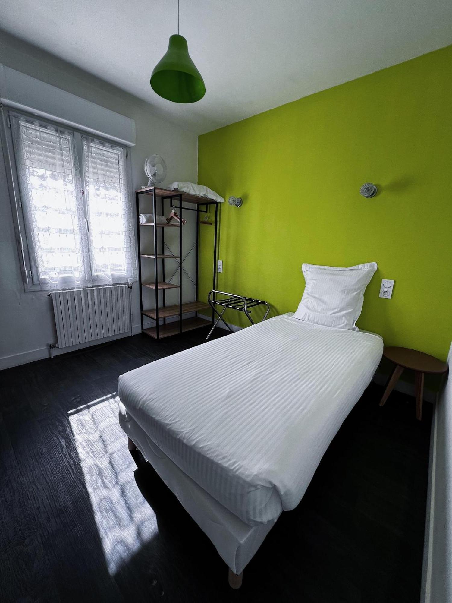 Hotel Les Montois Céaux Esterno foto